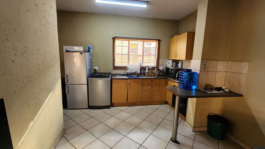 1 Bedroom Property for Sale in Rustenburg North West